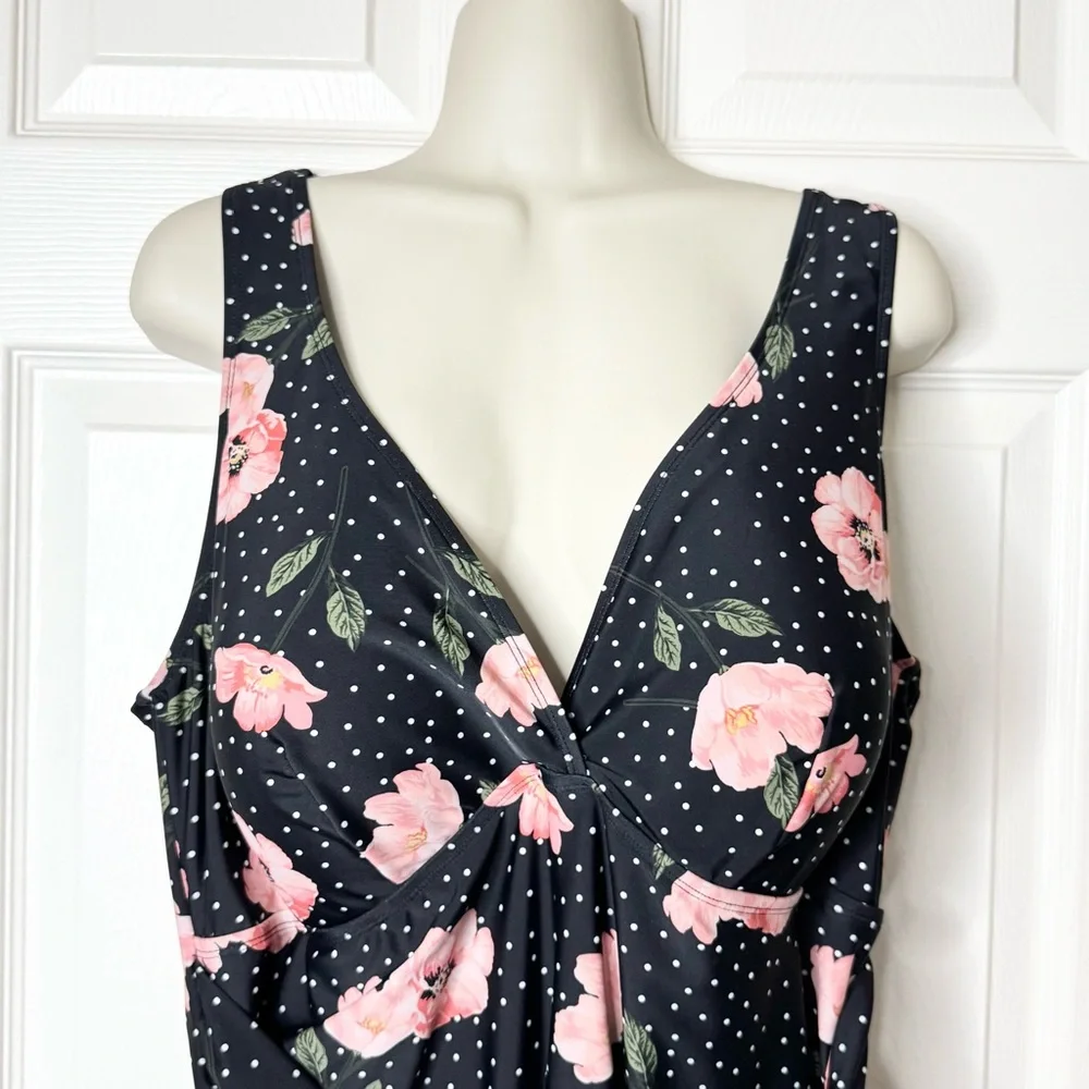 Torrid Floral & Polka Dot Tie Front Waist Wireless One Piece Swimsuit Size 3X - Picture 5 of 16